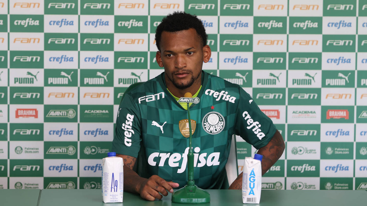 Poty e Palmeiras renovam parceria e A9 permanece como água oficial